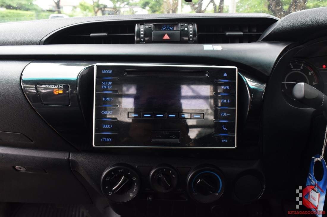 
								Toyota Revo KOG 899 full									