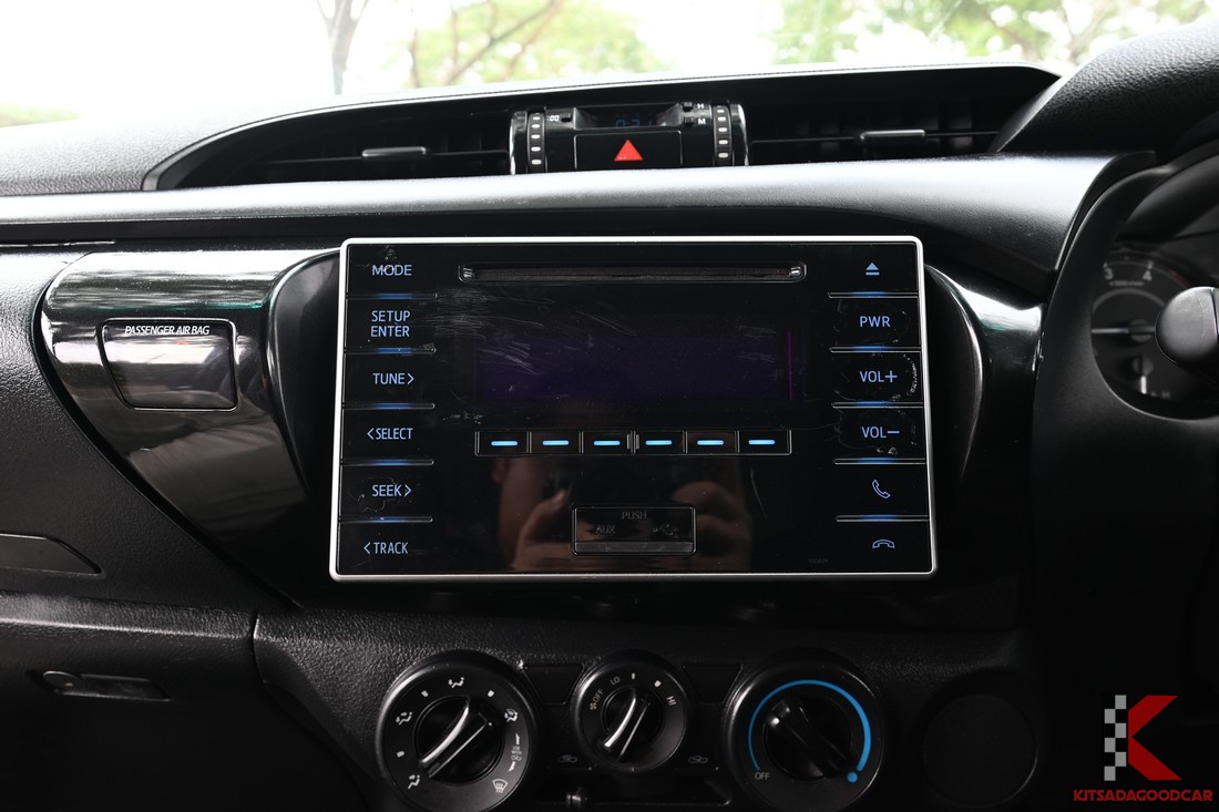 
								Toyota Revo COOL 6136 full									