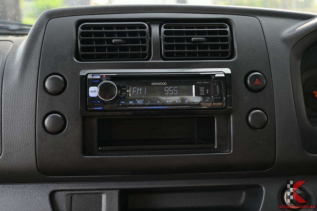 
								Suzuki Carry KOG 1658 full									