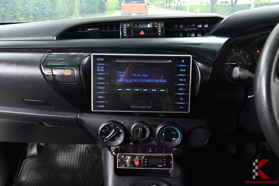 
								Toyota Revo COOL 5750 full									