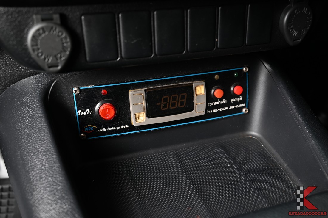 
								Toyota Revo MPC COOL 9474 full									