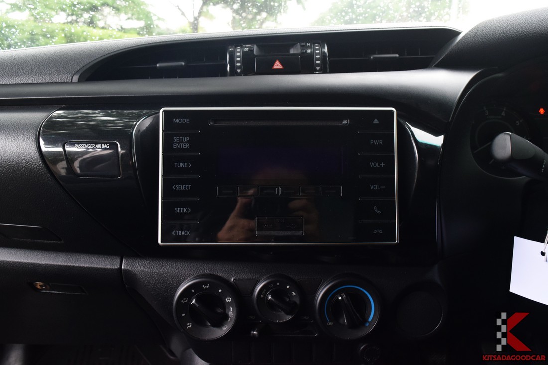 
								Toyota Revo cargo 4428 full									