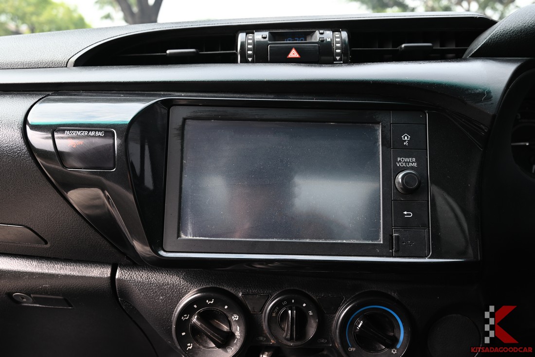 
								Toyota Revo COOL 9783 full									