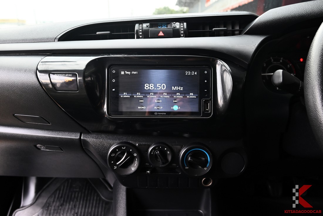 
								Toyota Revo cargo 4433 full									