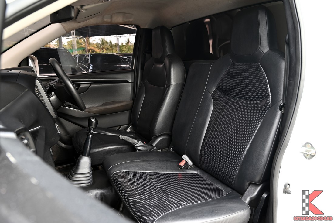 
								ISUZU D-Max cargo 6047 full									