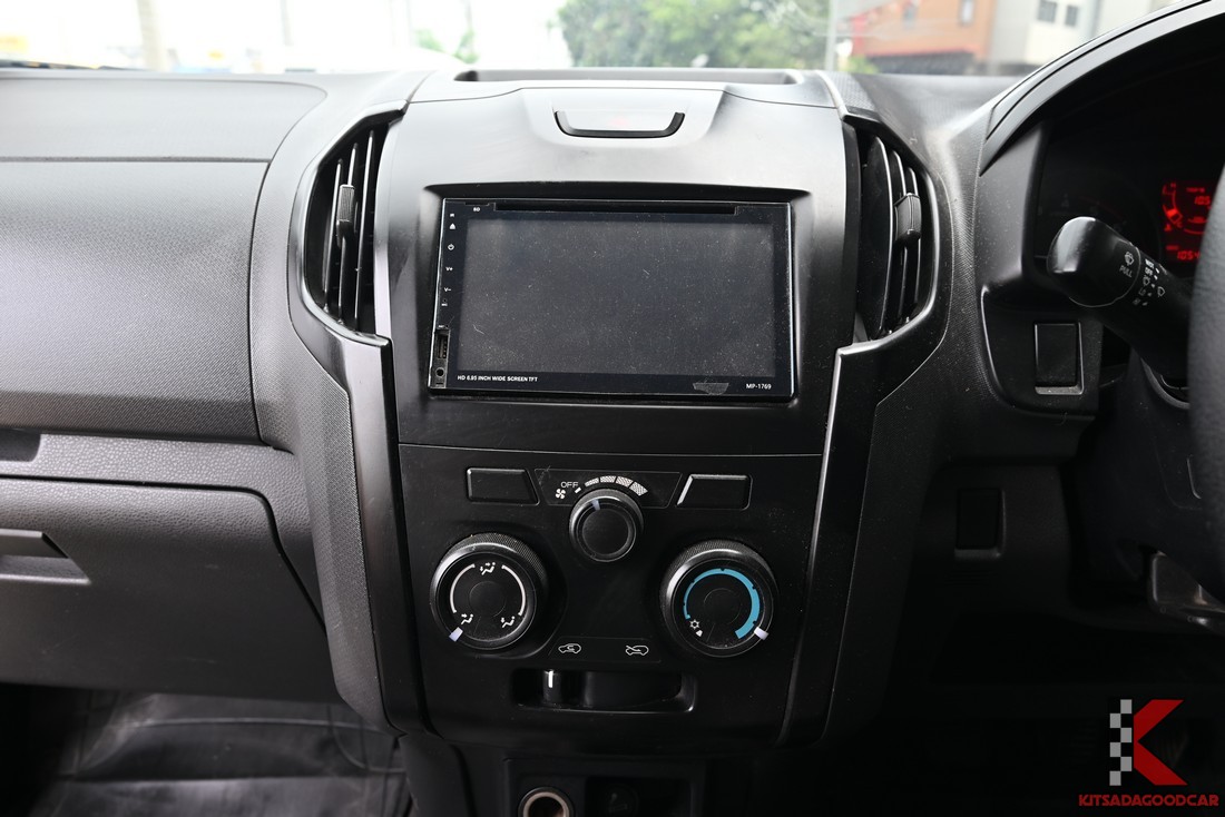 
								ISUZU D-Max cargo 912 full									