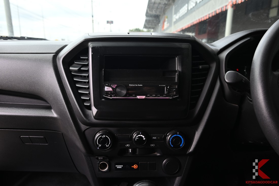 
								ISUZU D-Max cargo 7255 full									