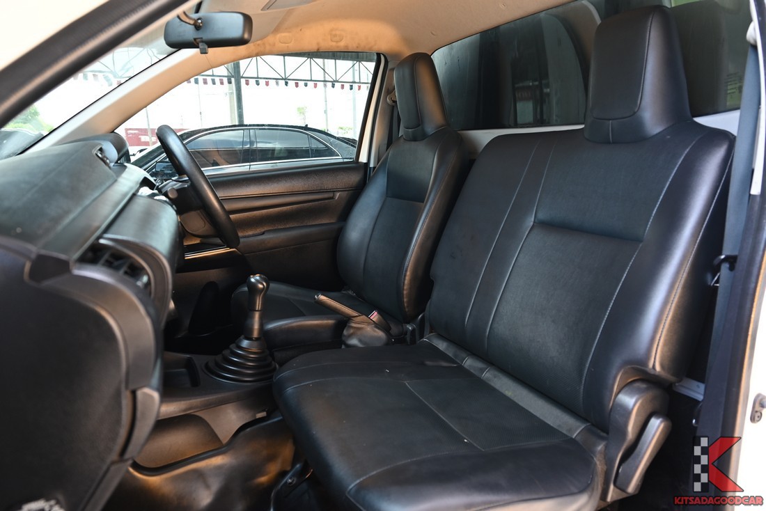 Toyota Revo COOL 8200 full