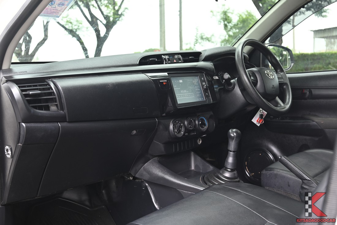 Toyota Revo cargo 9763 full