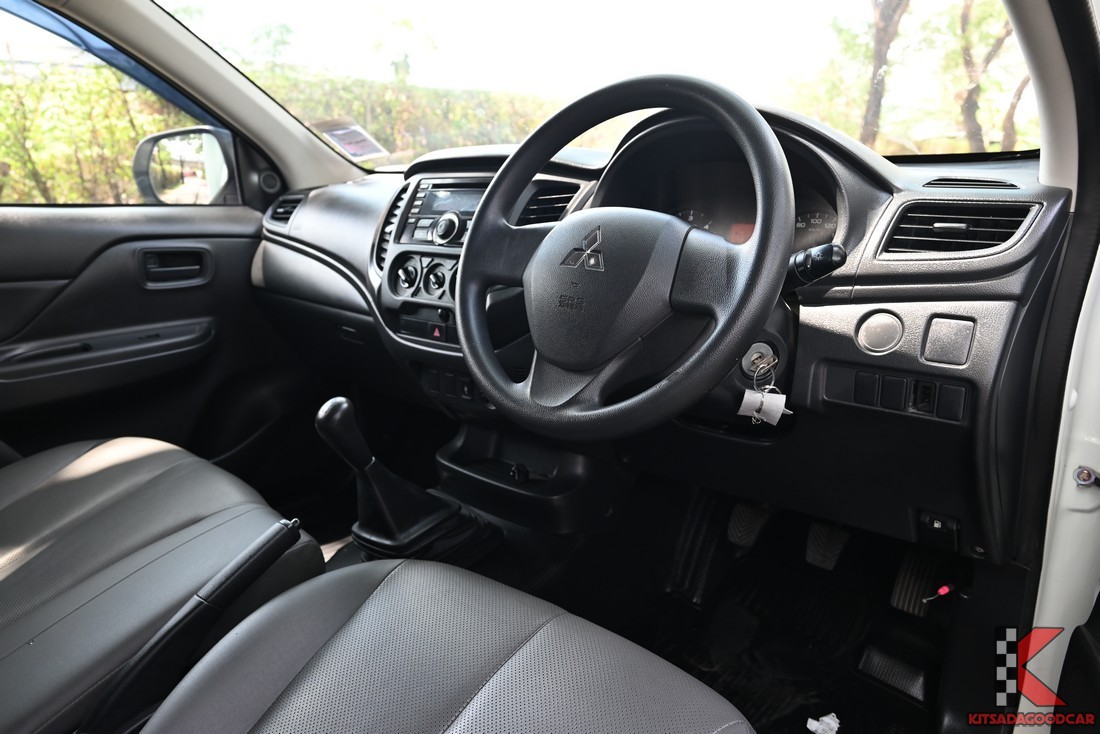 
								Mitsubishi Triton cargo 1534 full									