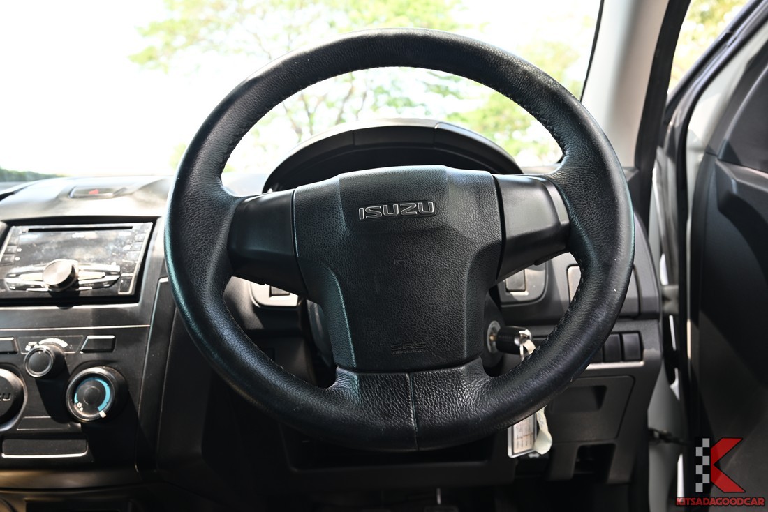 
								ISUZU D-Max cargo 7343 full									