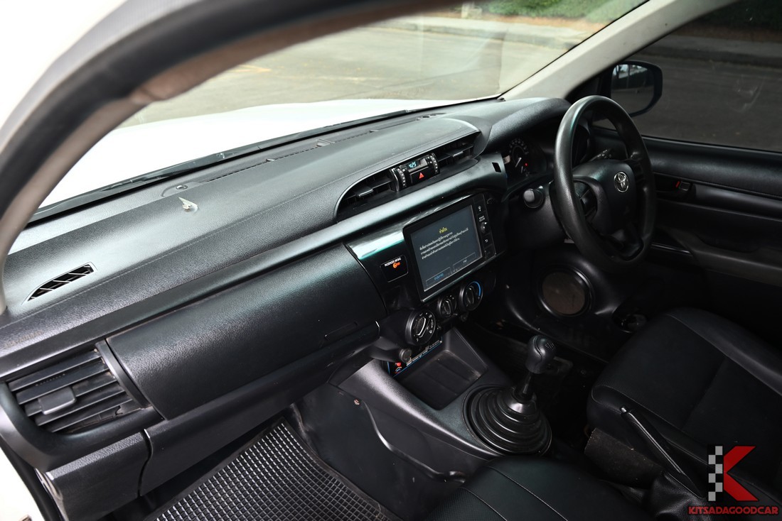 Toyota HILUX REVO Single Cab Entry full