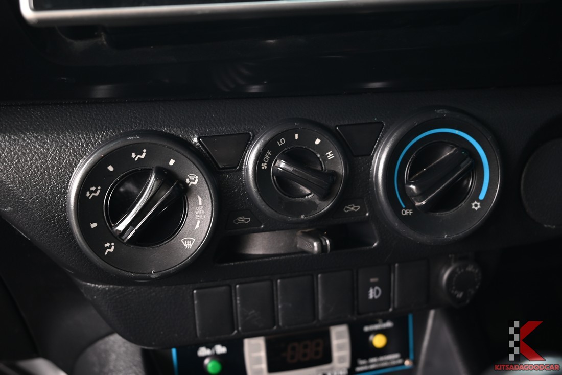 
								Toyota Revo MPC COOL 7042 full									