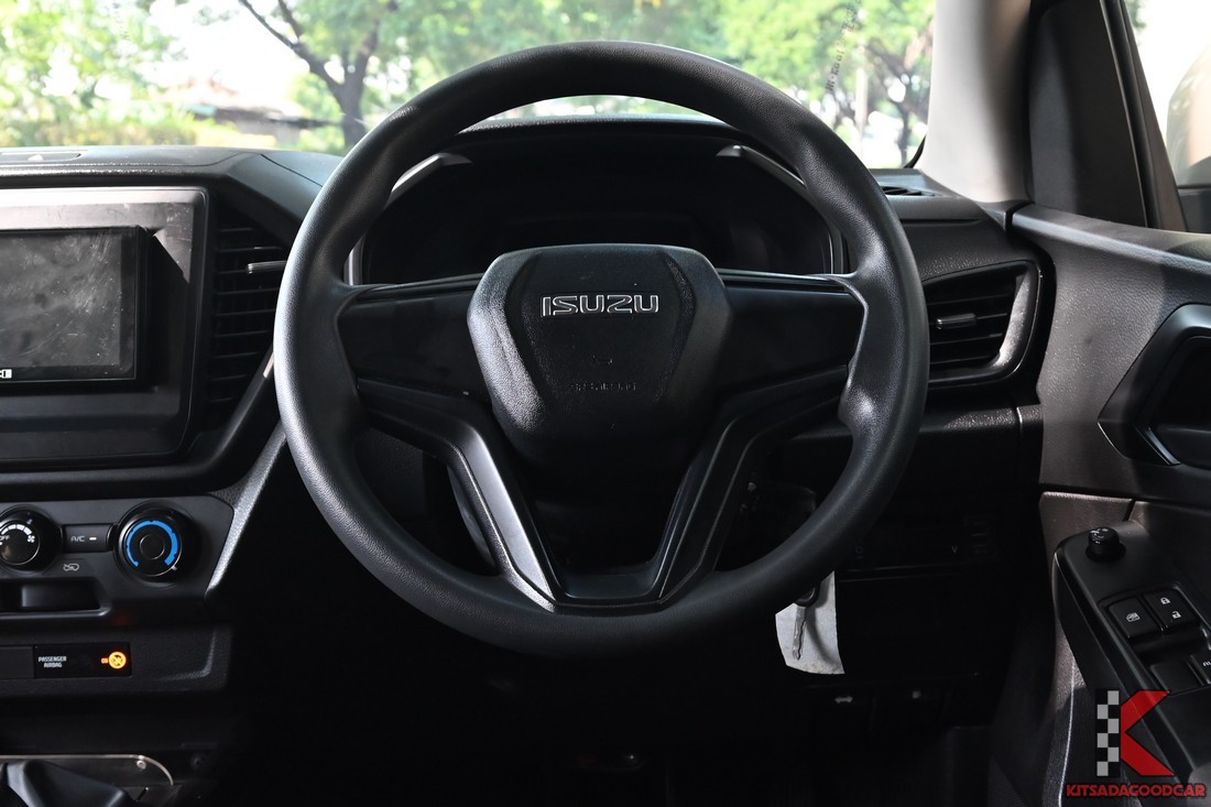 
								ISUZU D-Max cargo 4148 full									