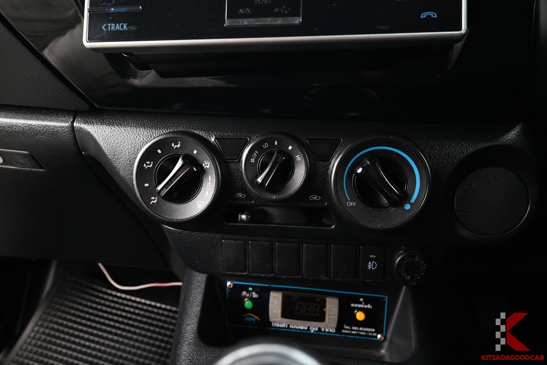 
								Toyota Revo COOL 6136 full									