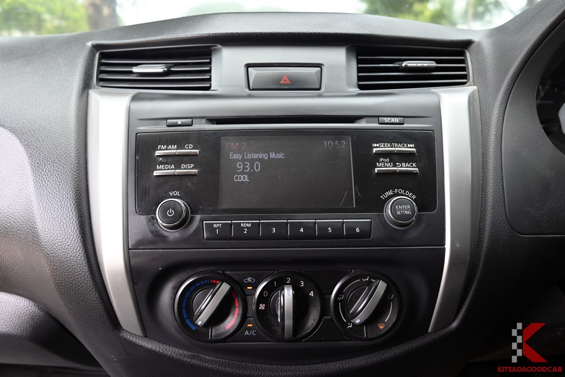 
								Nissan NT300 cargo 8996 full									