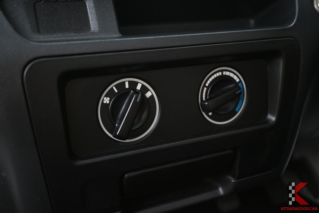 
								Suzuki Carry KOG 1658 full									