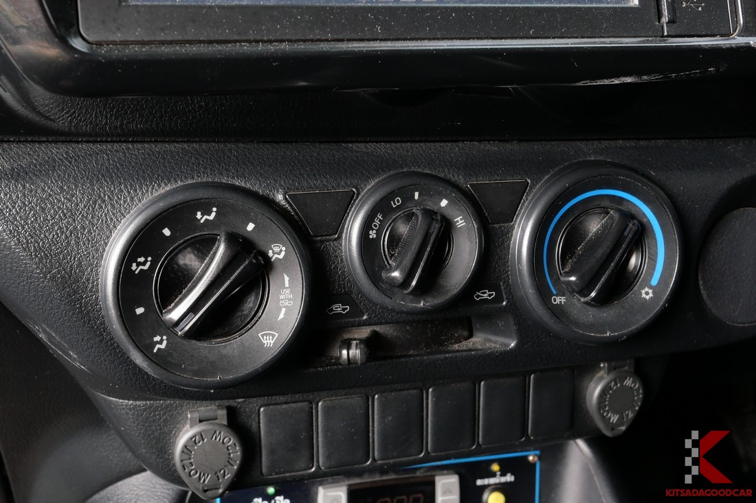 
								Toyota Revo COOL 2046 full									