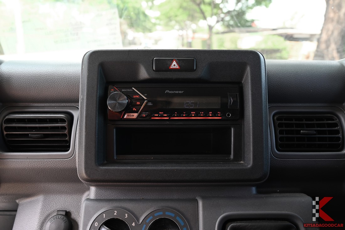 
								Suzuki Carry cargo 8296 full									