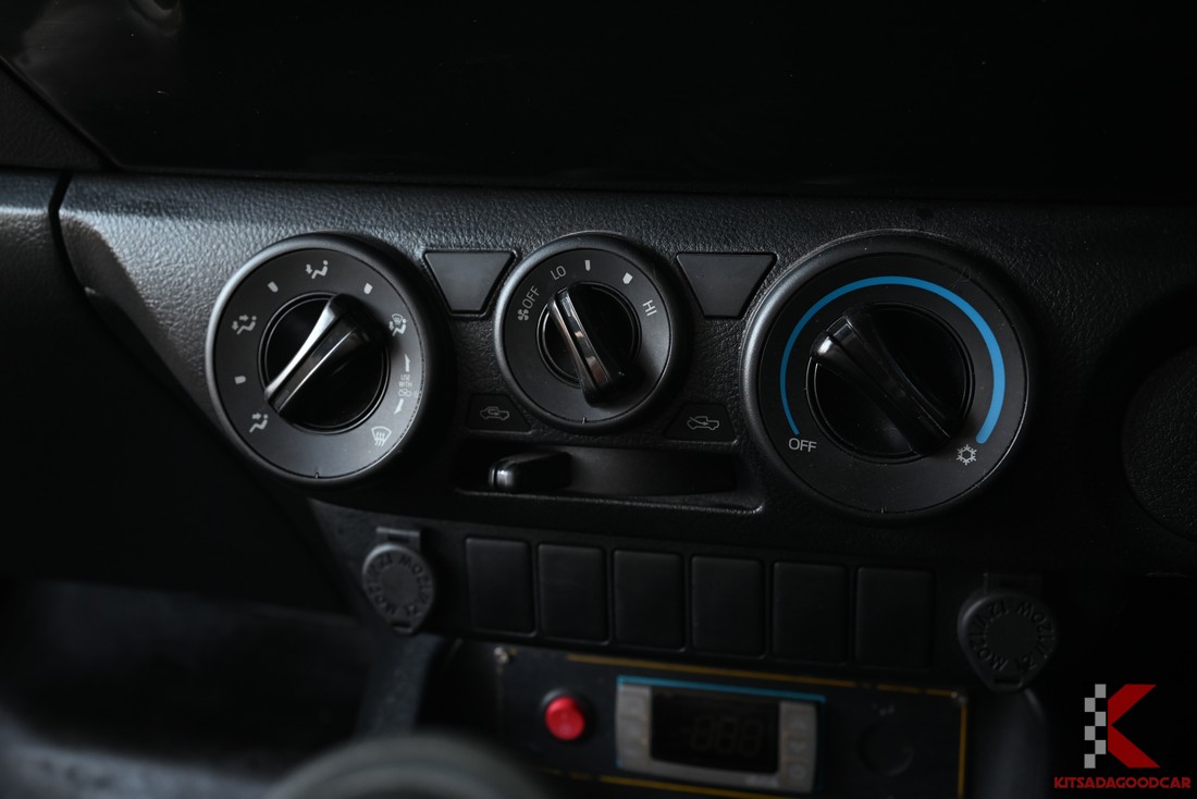 
								Toyota Revo COOL 443 full									