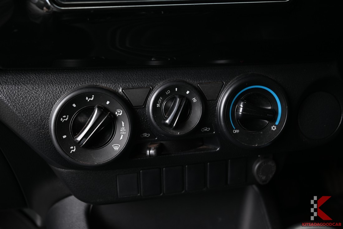 
								Toyota Revo cargo 4874 full									