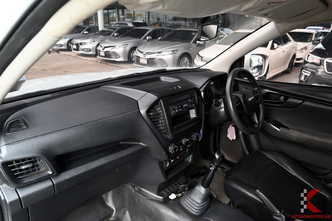 
								ISUZU D-Max cargo 6047 full									