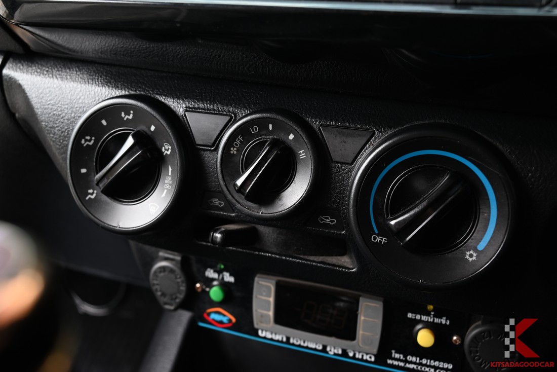 Toyota Revo COOL 1402 full