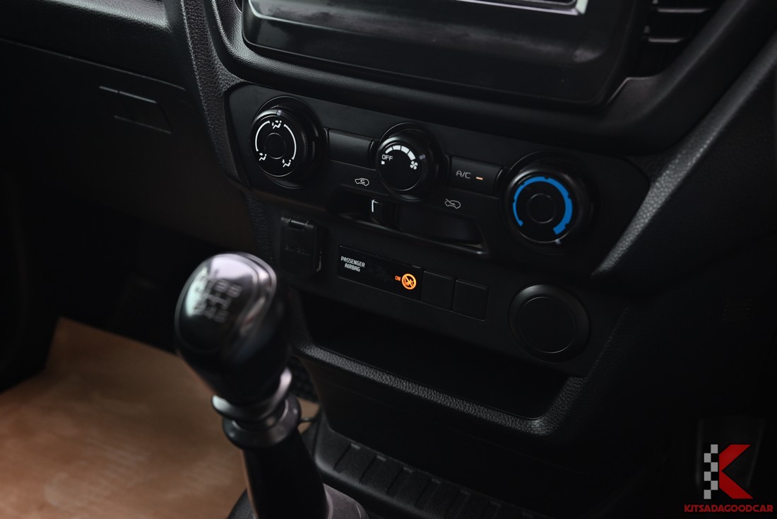 
								ISUZU D-Max cargo 8210 full									