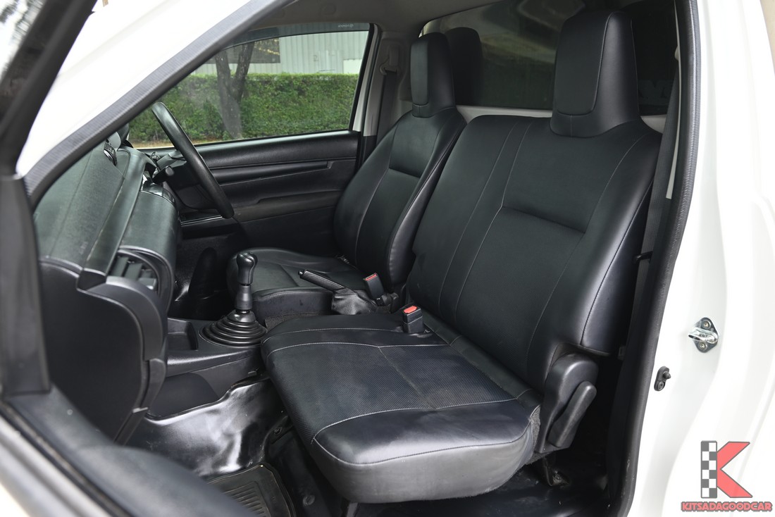 Toyota Revo cargo 9763 full