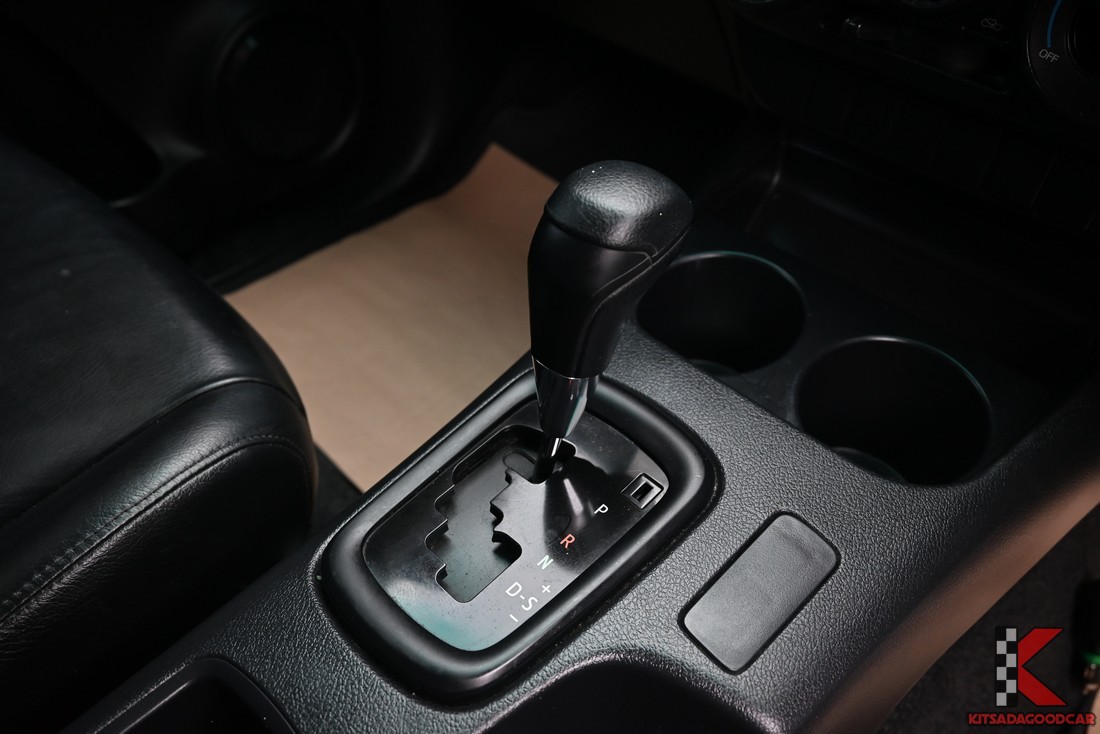 
								Toyota Revo cargo 4468 full									