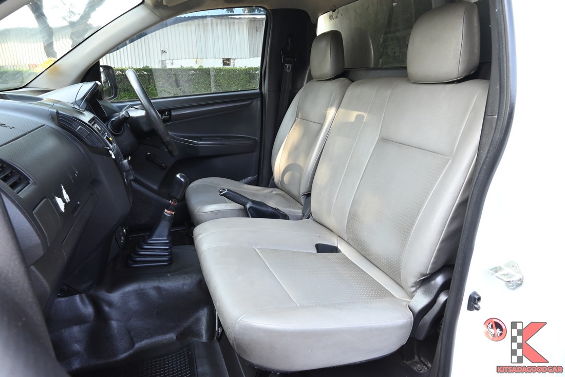 
								ISUZU D-Max COOL 5204 full									