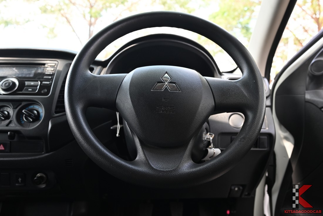 
								Mitsubishi Triton cargo 1534 full									