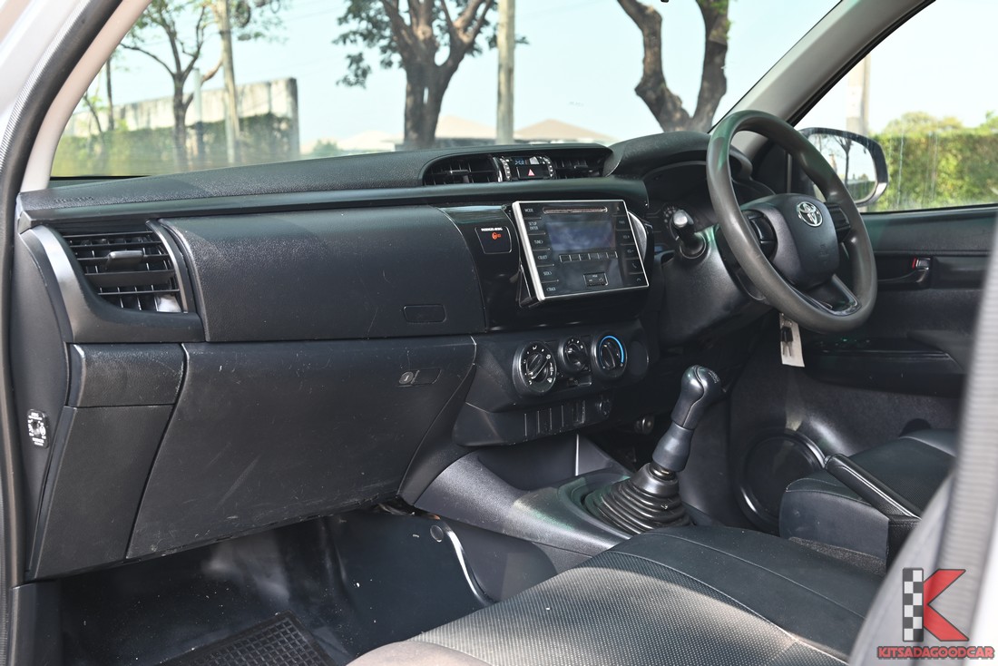 
								Toyota Revo cargo 294 full									