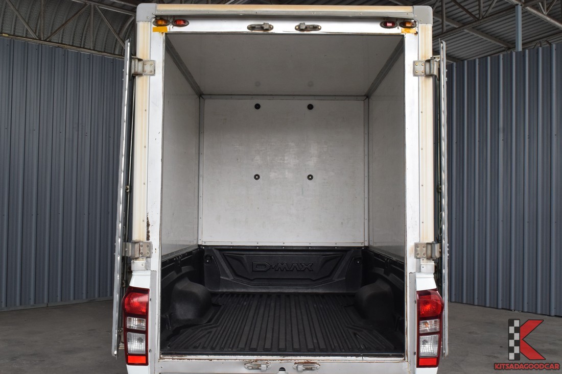 
								ISUZU D-Max cargo 6666 full									