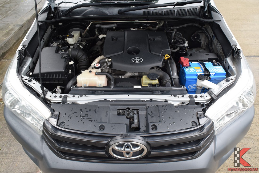 
								Toyota Revo KOG 899 full									
