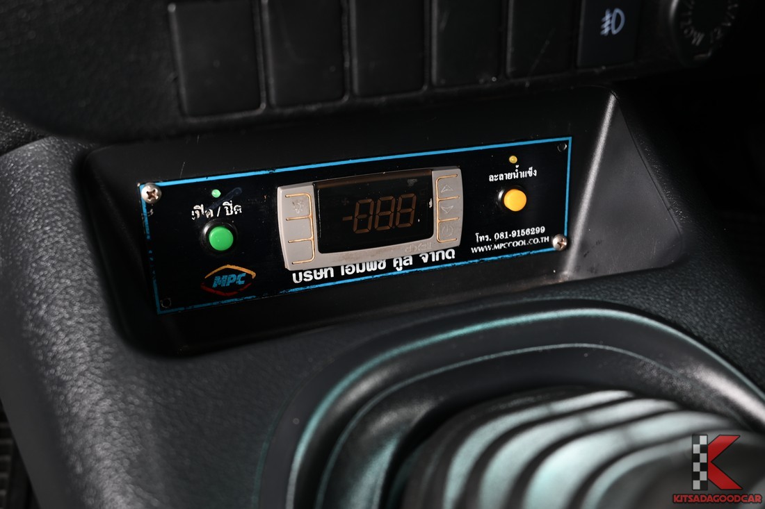 
								Toyota Revo COOL 6136 full									