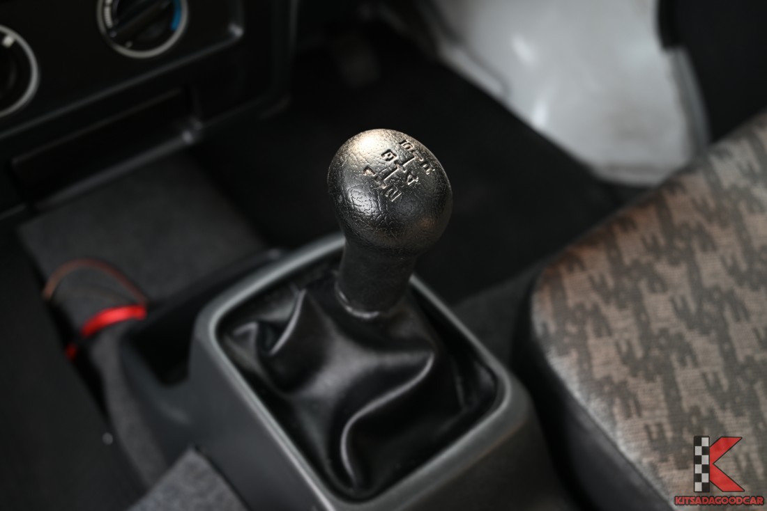 
								Suzuki Carry KOG 1658 full									