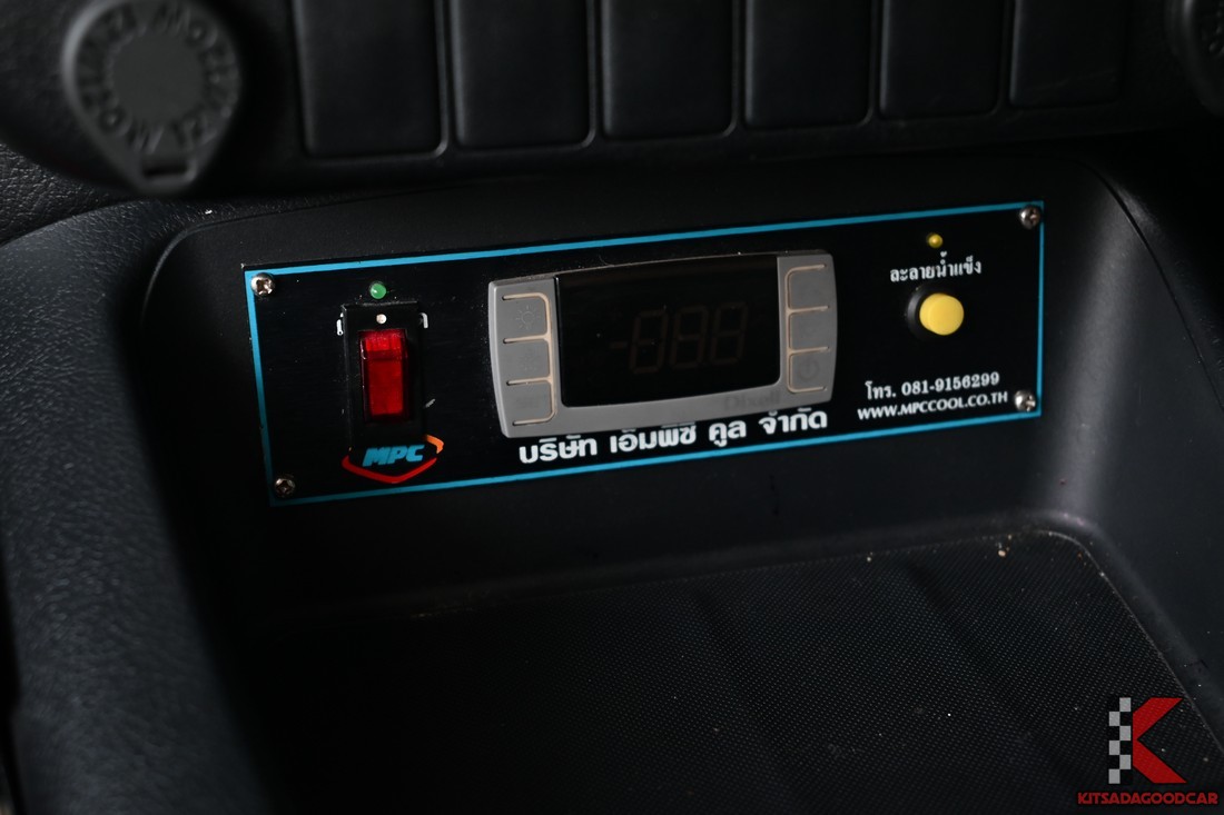 
								Toyota Revo MPC COOL 4023 full									