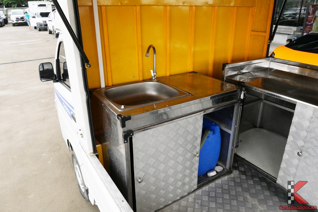 
								Suzuki Carry Food Truck 7801 full									