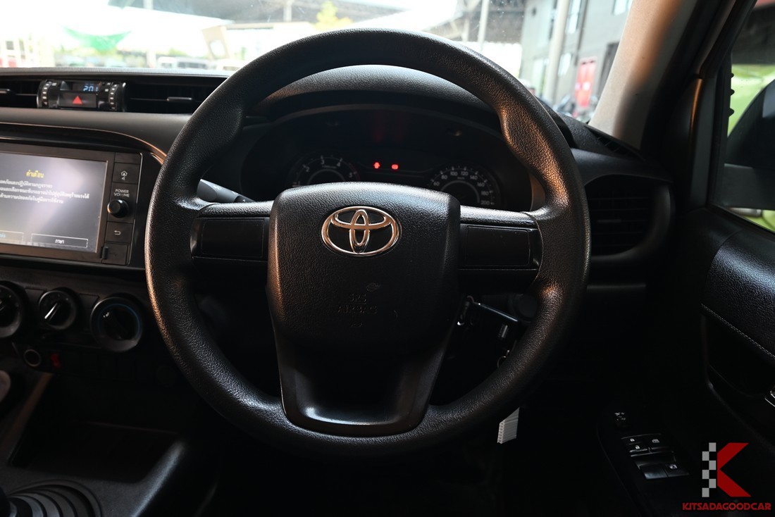 Toyota Revo COOL 8200 full