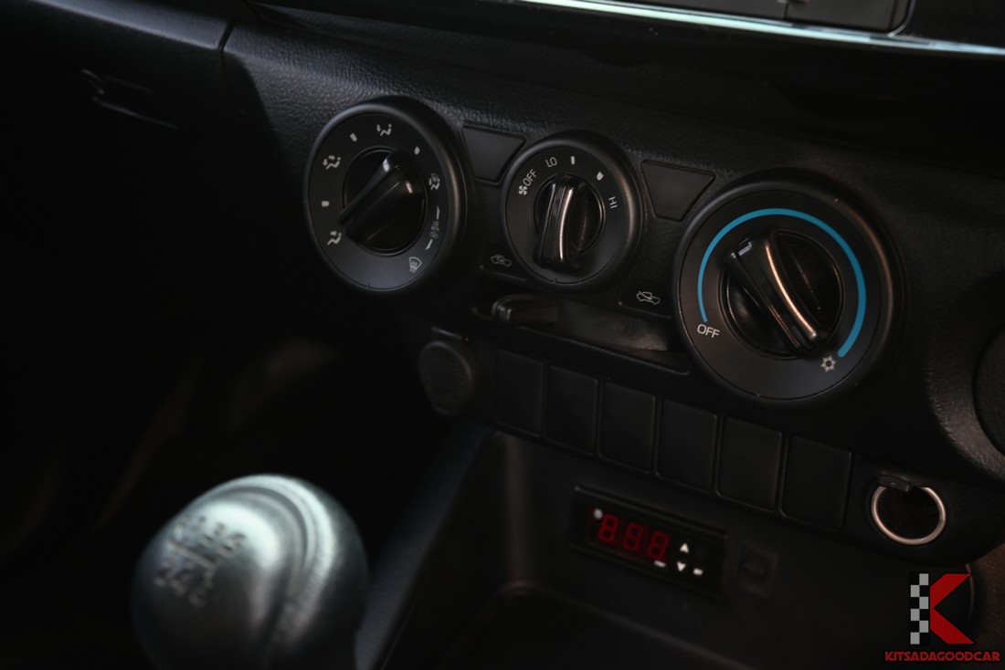 Toyota Revo COOL 1337 full