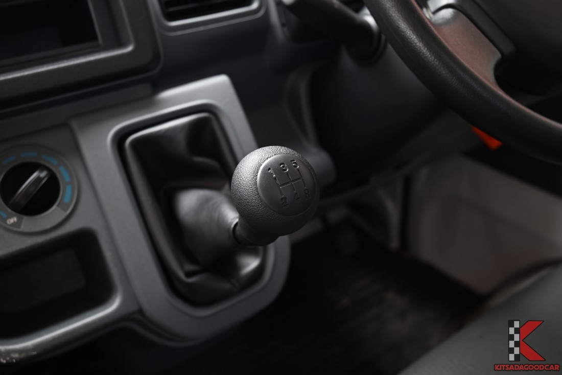 Suzuki Carry Truck 180 full