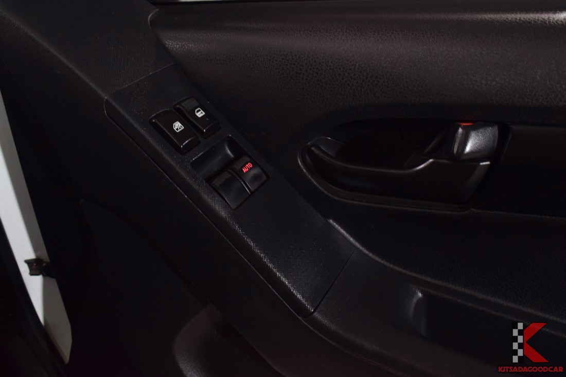 
								ISUZU D-Max COOL 6695 full									