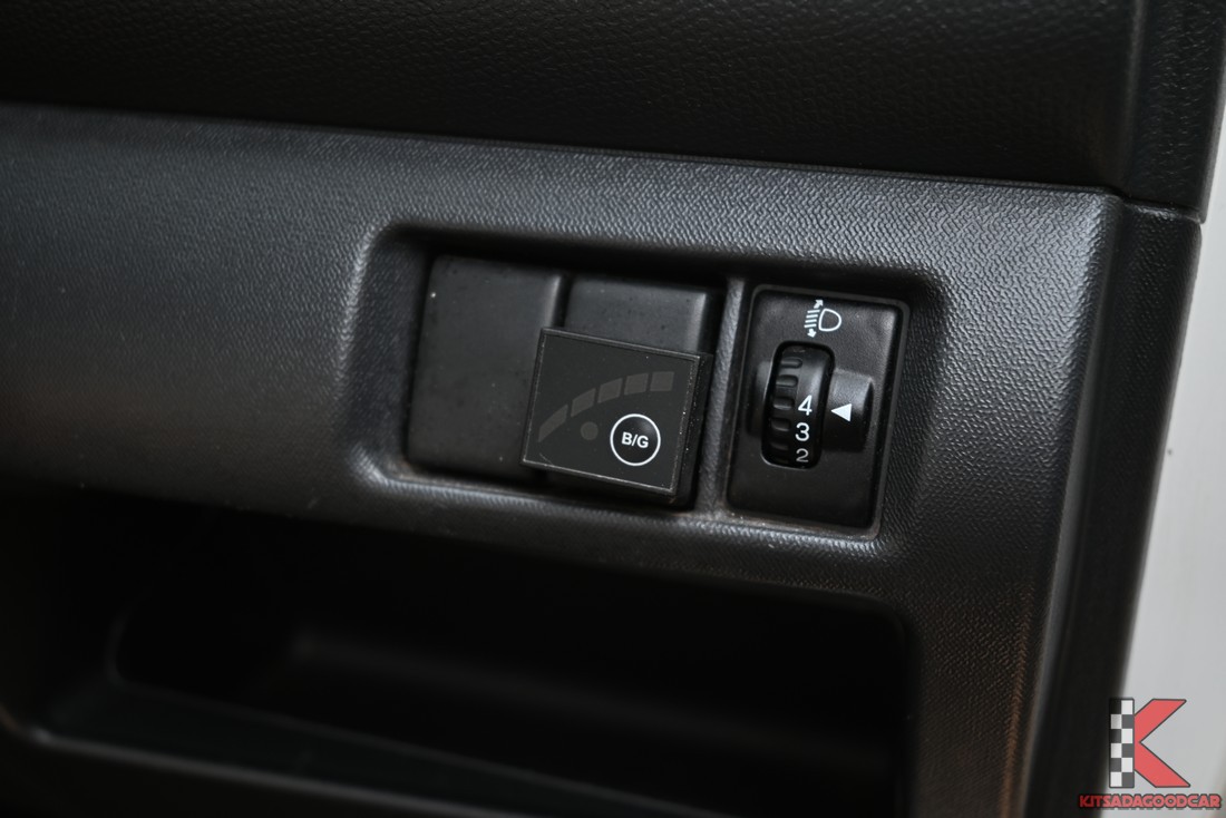 
								Suzuki Carry KOG 1658 full									