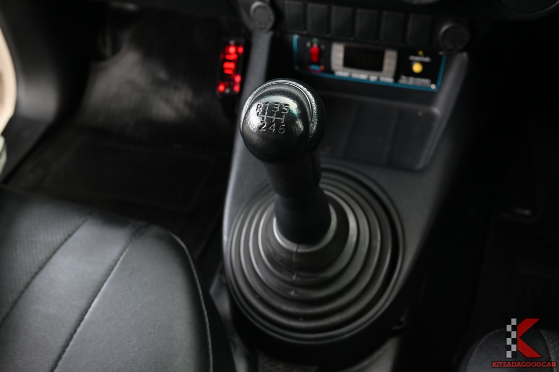 
								Toyota Revo MPC COOL 4023 full									