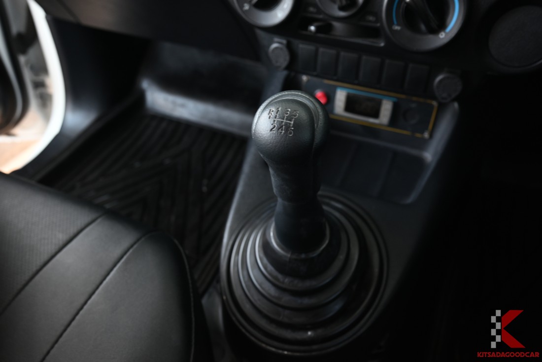 
								Toyota Revo COOL 443 full									