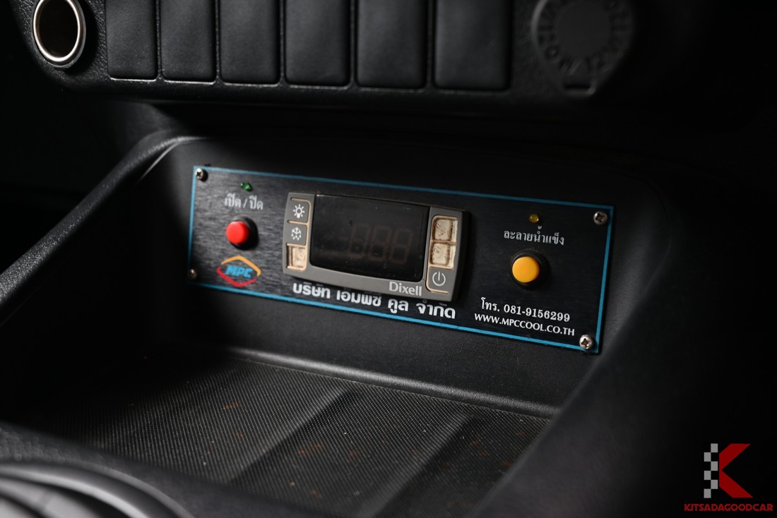 
								Toyota Revo MPC COOL 2412 full									