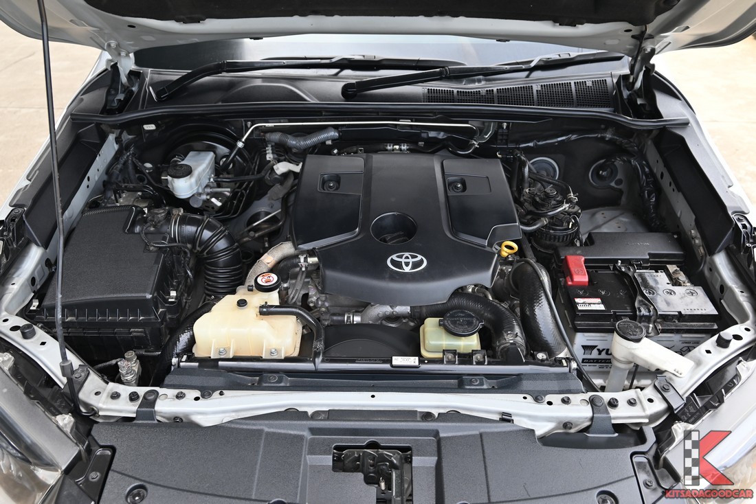 
								Toyota Revo KOG 5096 full									