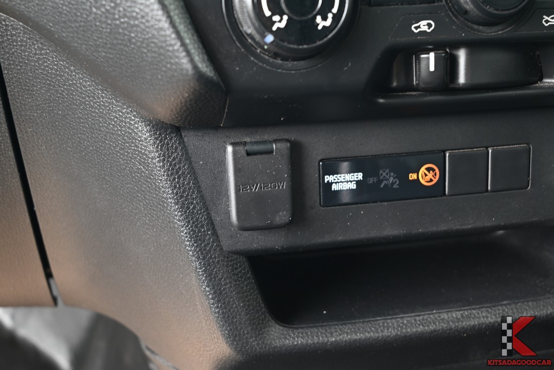 
								ISUZU D-Max cargo 3287 full									