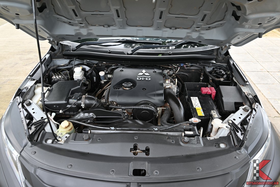 
								Mitsubishi Triton SINGLE 7748 full									